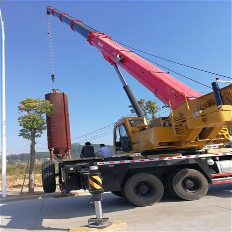 东河镇专业吊车租赁多少钱