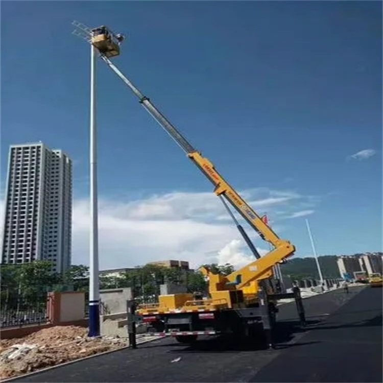 东河镇维修路灯的曲臂升降车出租